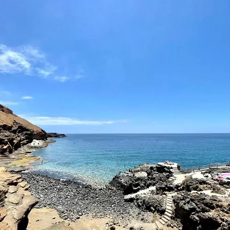 Estudio con Wifi, piscina climatizada, playa en Tenerife Sur *