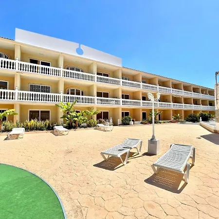 Apartamento Estudio con Wifi, piscina climatizada, playa en Tenerife Sur *