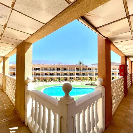 Estudio con Wifi, piscina climatizada, playa en Tenerife Sur Costa del Silencio