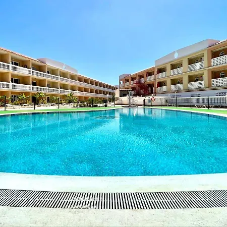 Apartamento Estudio con Wifi, piscina climatizada, playa en Tenerife Sur *
